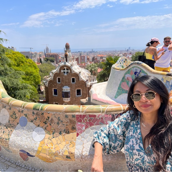 Meet your Posher, Robyn - Picture 1 of 2